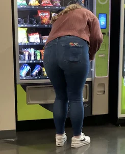 Ass Bending Over In Front Of Vending Machine (OC)