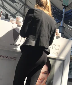 Randomly scattered ass