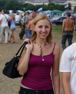 Candid tits and pokies