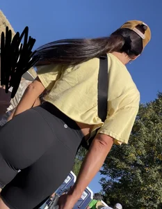 Double trouble lulu milfs out in the sun