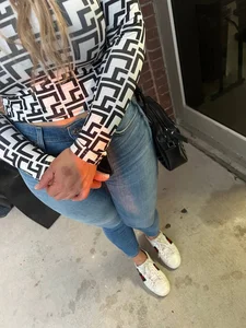 Hot MILF ass in jeans online to vote, think she noticed