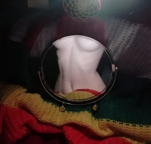Amazing Mirror Selfie With Hot Tits, Stomach and Waist