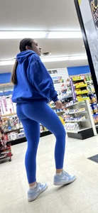 Petite College Babe Tight Blue Yoga Pants Bent Over