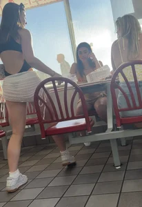 Sorority chicks go to to InNOut half naked
