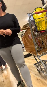 Thick White Suburb Milf in Spandex