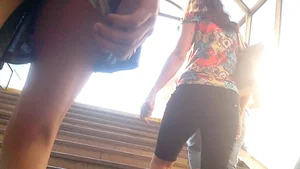Street Upskirt - Hot Skinny Girl