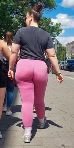 Thick fat German ass in pink leggings (OC, pics)