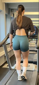 Triple catch: jiggly gym asses on treadmills