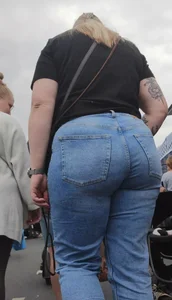Thick blonde brick house has a massive ass