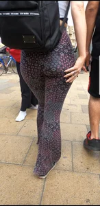 Hourglass Shape Jiggler