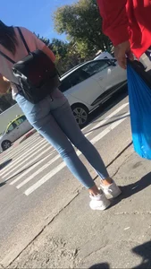 You prefer big ass or petite ass of teens? Choose your favourite