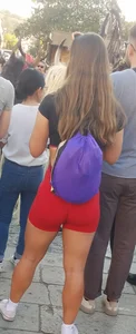 Big peach in shorts leggings, cute white girl