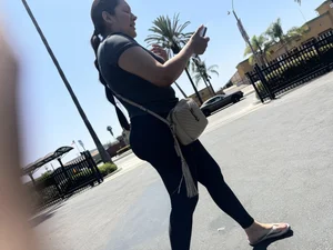 Latina in leggings (OC)