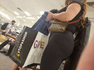 Fat Ass in Leggings Creepshots Gallery at a Store