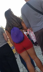 Big peach in shorts leggings, cute white girl