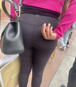 Sexy asses holiday shopping