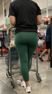 Sexy Latina yoga ass grocery shopping