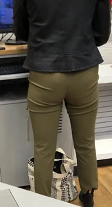 Nice Body And Booty in Green Pants (OC)