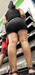 Nice round VPL booty squat&bendover‼️