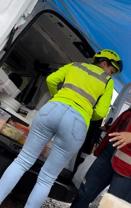 Latina food truck lady at the jobsite