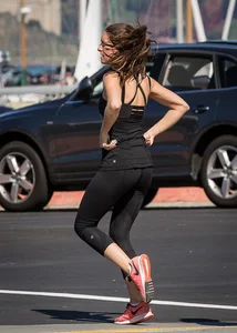 Candid girls in leggings and tights