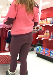 Target milf with a decent ass in maroon leggings