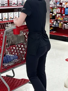 BEAUTIFUL college teen with INSANE bubble butt MUST SEE