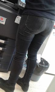 Tight jeans and pants are sexy