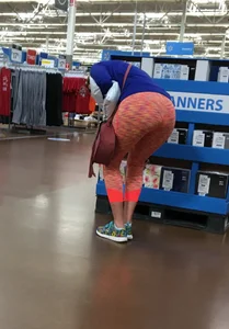 Pink patterned leggings ass at Walmart