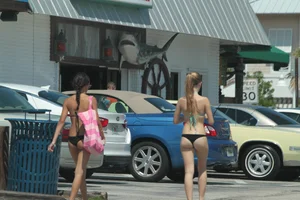 Another gallery of sexy Deerfield Beach girls in bikinis
