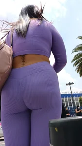 PAWG mexicana en Leggings