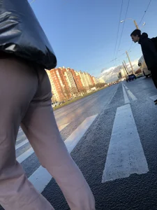 Booty in Pink Pants Crossing the Street