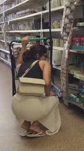 Latina Vpl in Tight White Knitted Dress