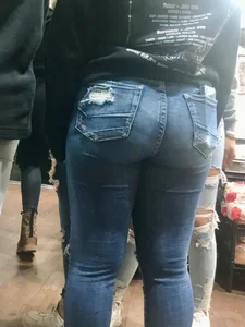 Two hot butts in TIGHT jeans