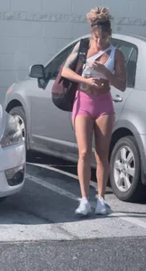 Sexy gym girl in pink shorts (venus mound)