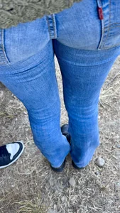 Tight perky ass with SEXY thigh gap  (OC)