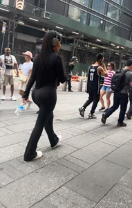 Fit Big Ass Latina in black leggings💦 (OC)