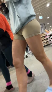 Blondie with skin color shorts and some milfs rocking the bubble butts today at the mall