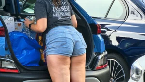 Neighbors PHAT ASS  in shorts