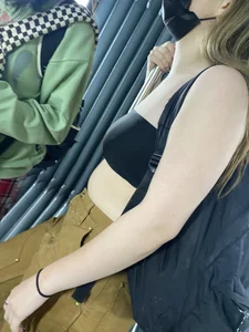 Crop top teen