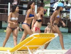 Amazing ebony ass in blue bikini with other sexy friends in bikinis