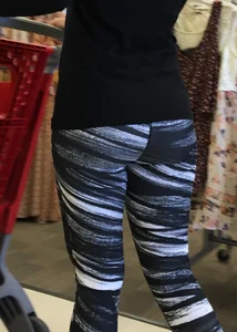 Candid girls in leggings and tights