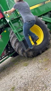 Sexy Farm Milf