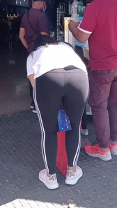 Madura culona kept sticking her ass at me