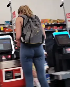 Milf in blue yoga pants