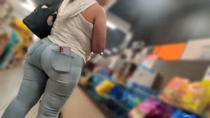 LATINA MILF