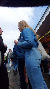 The Blonde Tight Pants Immersion