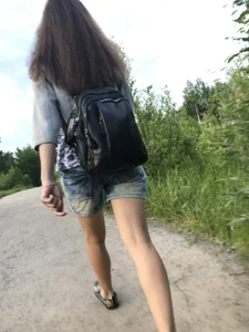 Nice Girl in Jeans Shorts and Flats Candid Pics