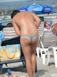 Candid beach and bikini babes
