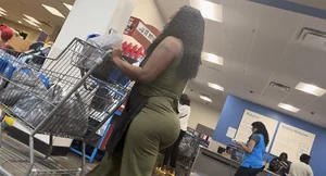Look at the ass on this ebony milf
